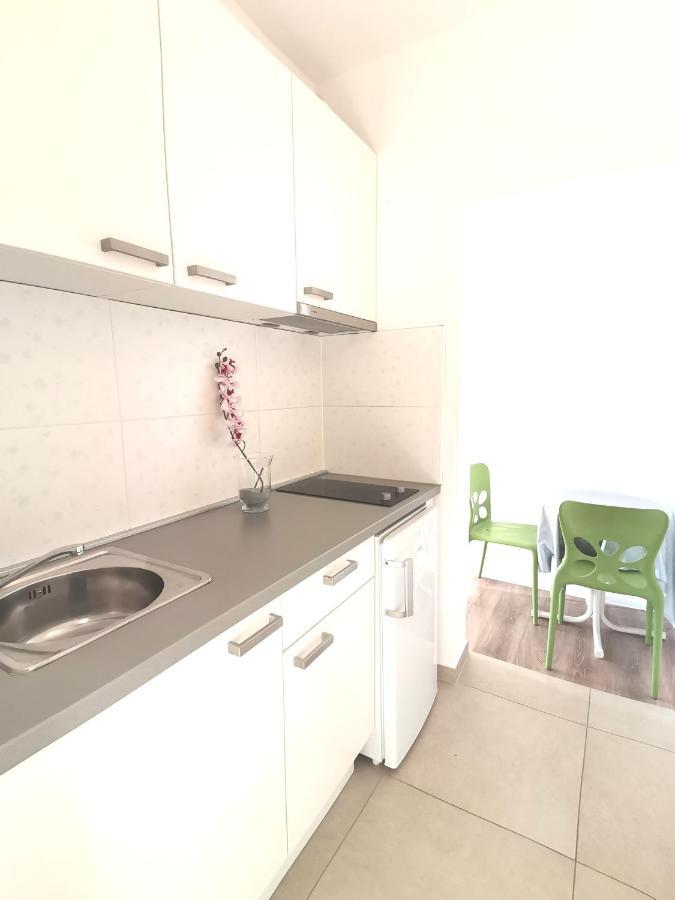 Top Studio 9 Makarska Rivijera Promajna Exterior photo